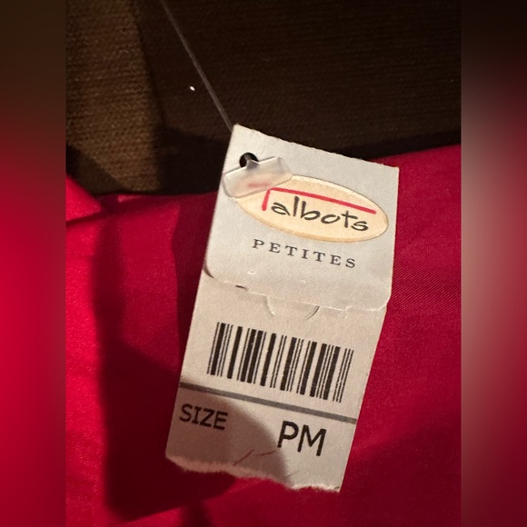 Talbots NWT Red Short Sleeves Collar Button Down Blouse Sz MP. 100% Cotton. - Picture 8 of 15